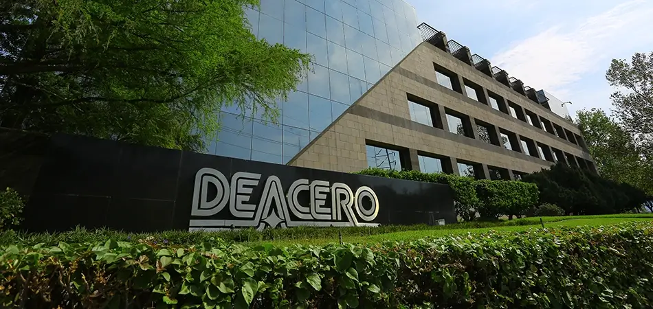 Logo Deacero en corporativo