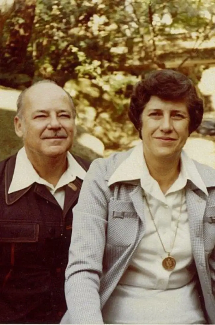 Imagen de los fundadores de DEACERO