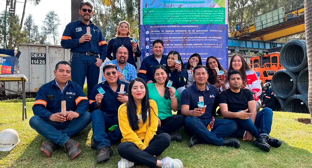 Grupo de personas en un campo